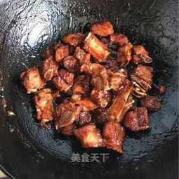 话梅排骨的做法视频,酸甜可口，回味无穷的私房菜做法