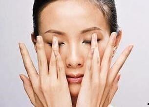 近视眼部按摩手法视频,跟随视频轻松掌握按摩技巧